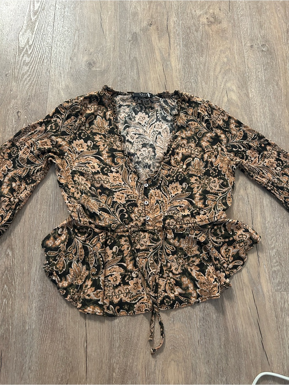 VICI Paisley Print V-neck blouse with a drawstring waist and ruffled details
